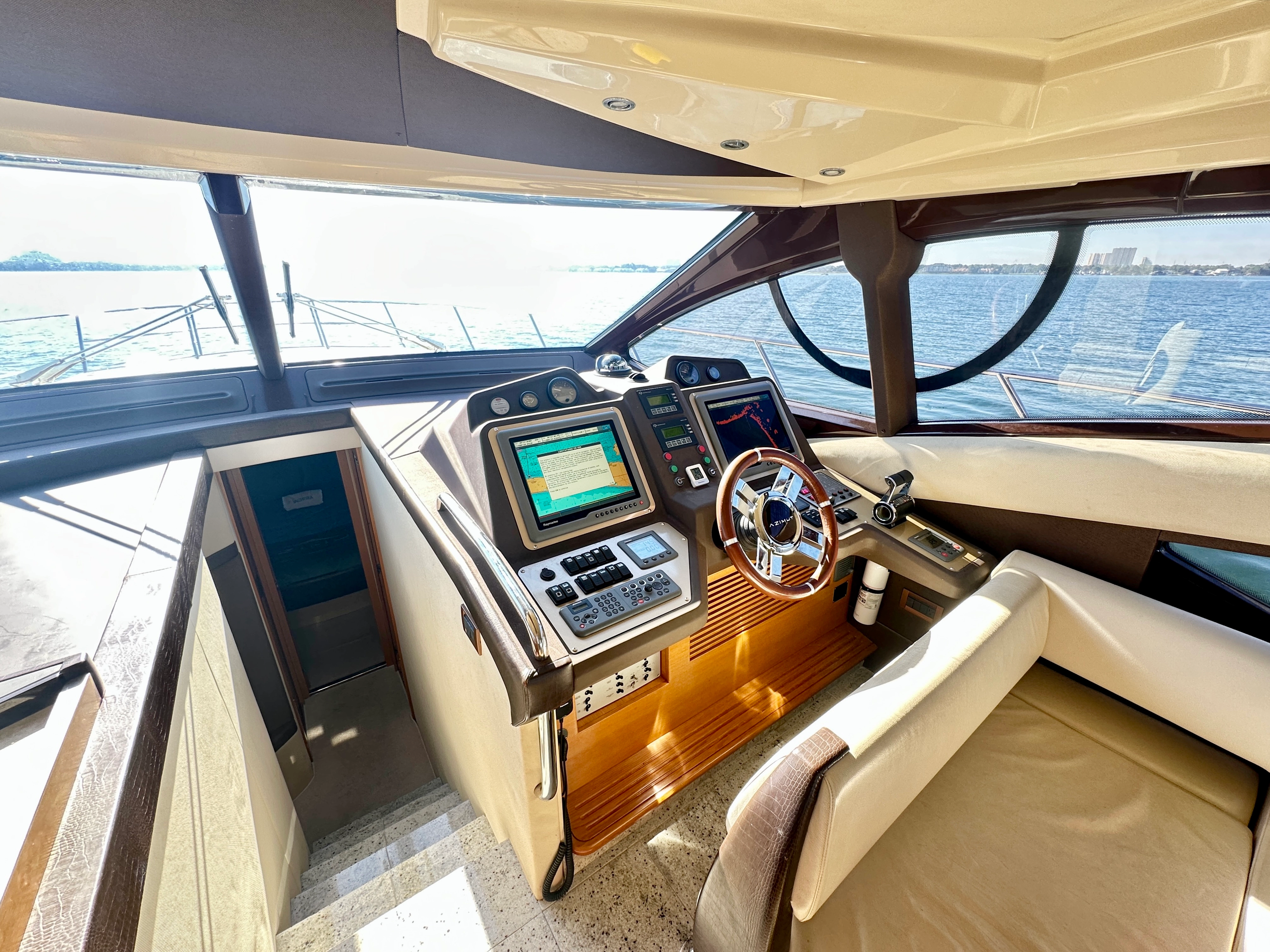 2011 Azimut 53 Flybridge – photo 33