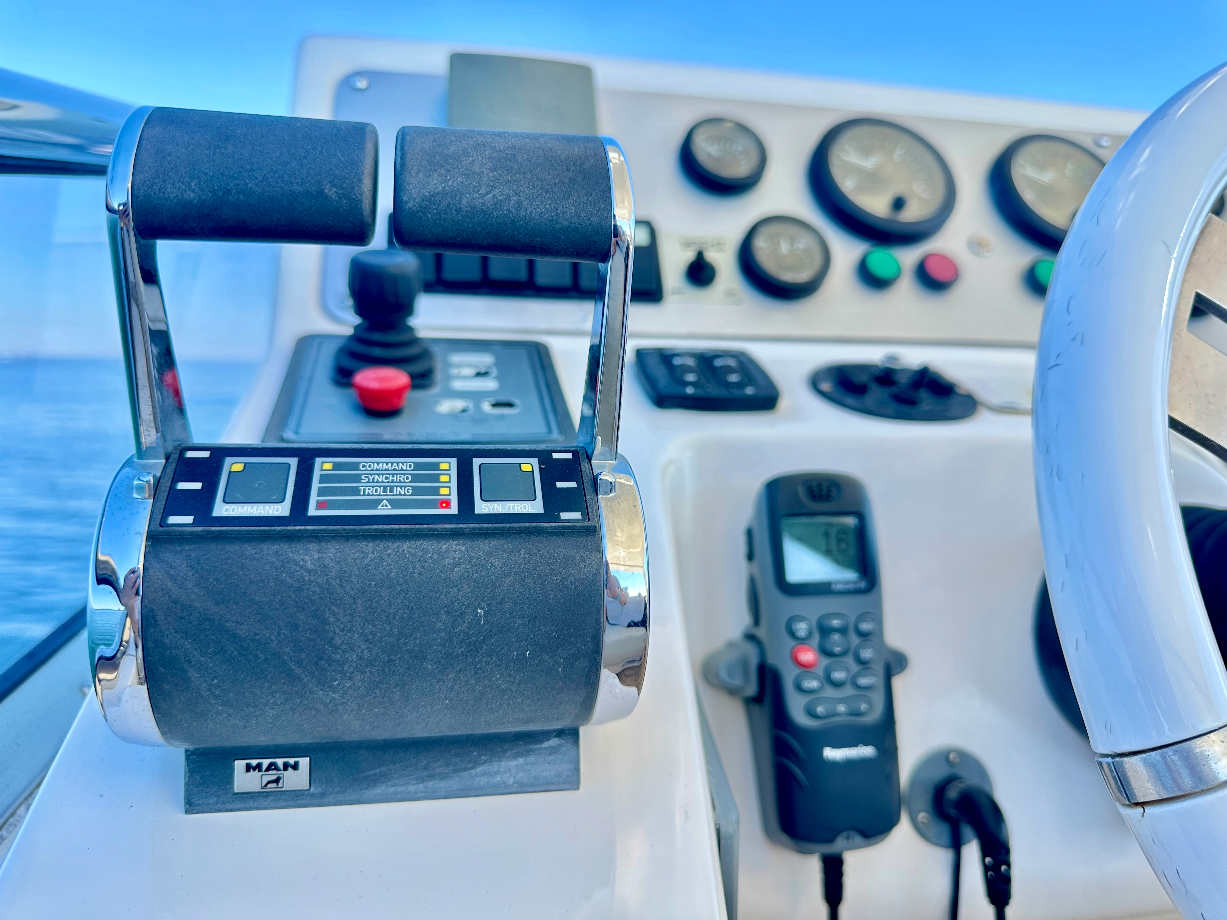 2011 Azimut 53 Flybridge – photo 22