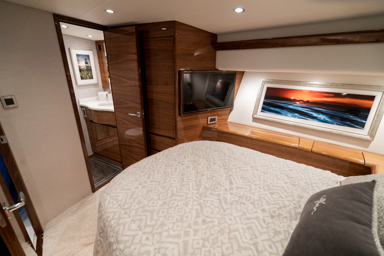 Done Diggin Yacht Photos Pics 