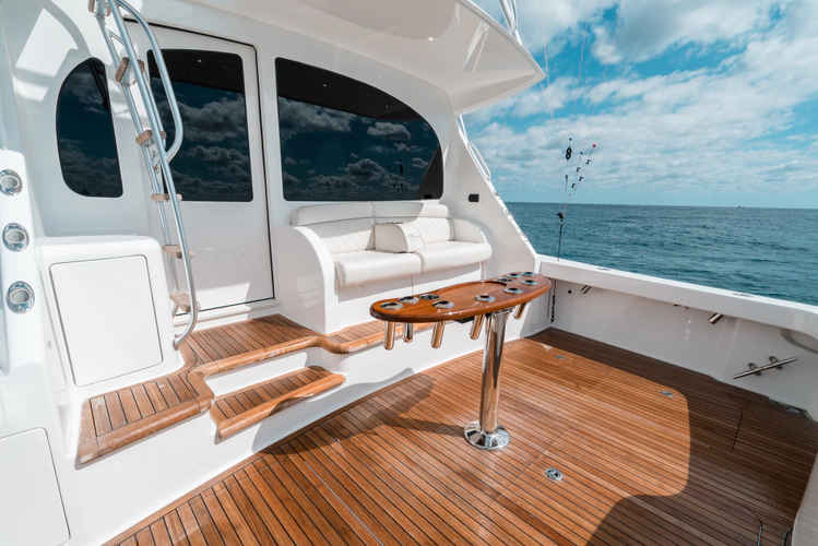 Done Diggin Yacht Photos Pics 