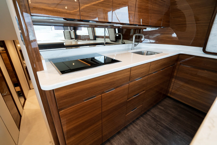 Done Diggin Yacht Photos Pics 