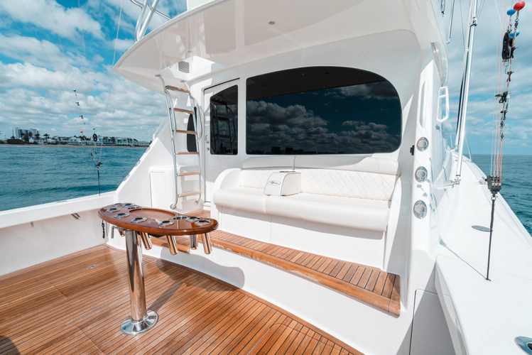 Done Diggin Yacht Photos Pics 