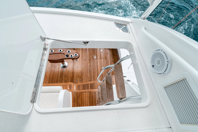 Done Diggin Yacht Photos Pics 