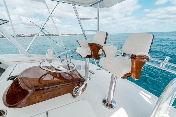 Done Diggin Yacht Photos Pics 