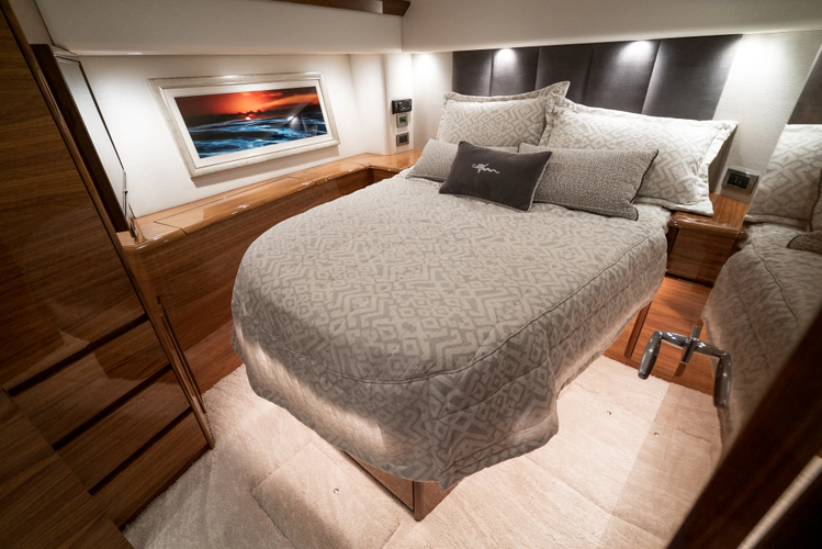 Done Diggin Yacht Photos Pics 