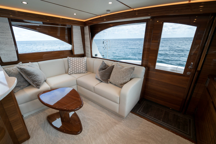 Done Diggin Yacht Photos Pics 