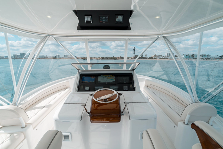 Done Diggin Yacht Photos Pics 