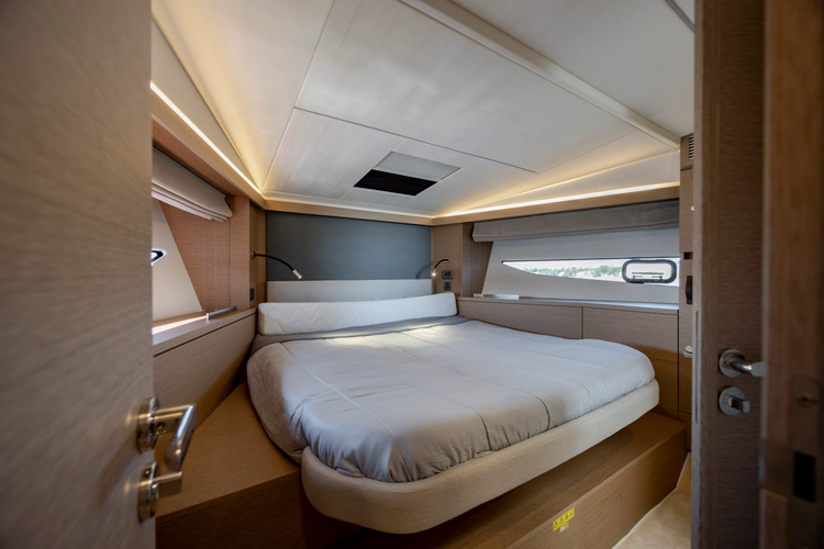 420 Yacht Photos Pics 