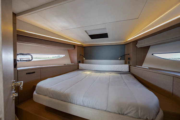 420 Yacht Photos Pics 