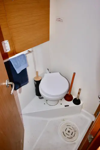 Vela Via Yacht Photos Pics 