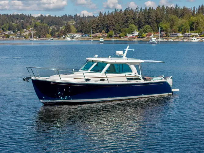Eastern Standard Yacht Photos Pics 