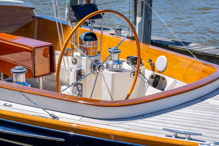 Encore Yacht Photos Pics 