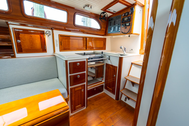 Encore Yacht Photos Pics 