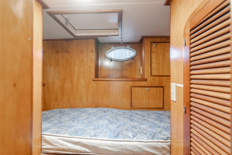 Tribeless Yacht Photos Pics 