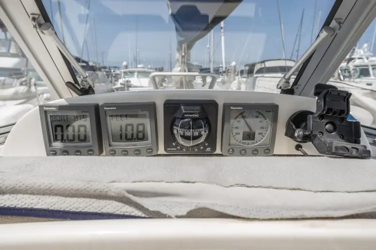 Roniin Yacht Photos Pics 