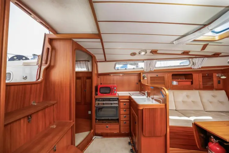 Roniin Yacht Photos Pics 