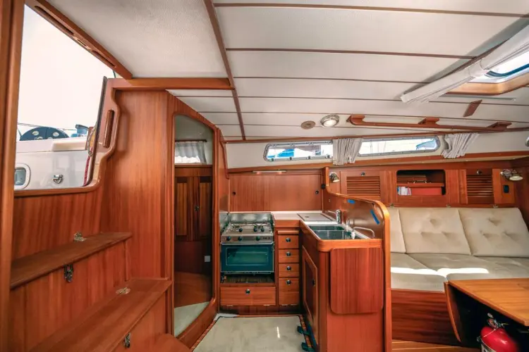 Roniin Yacht Photos Pics 
