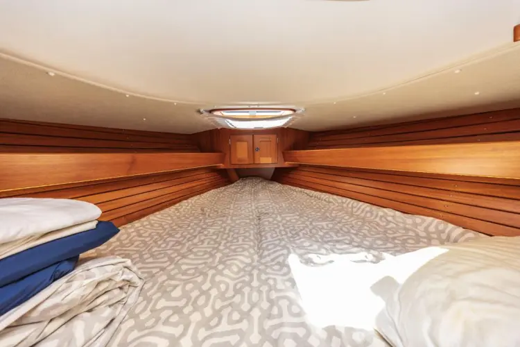 Roniin Yacht Photos Pics 