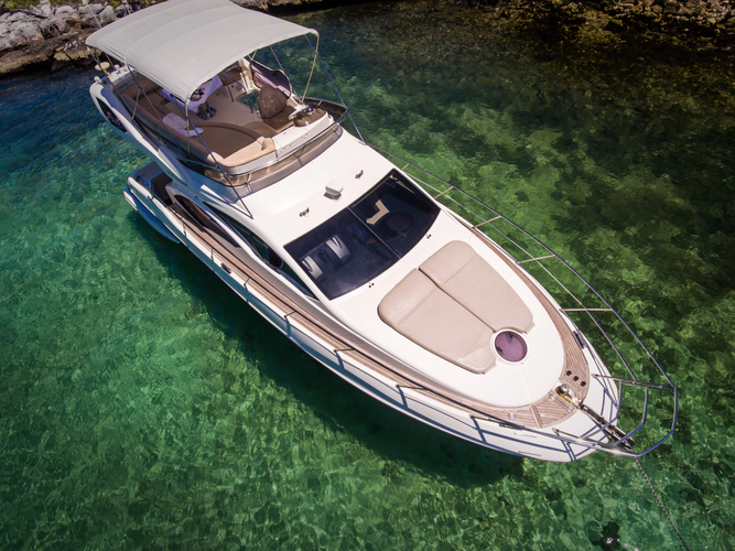 Mi Vieji Yacht Photos Pics 