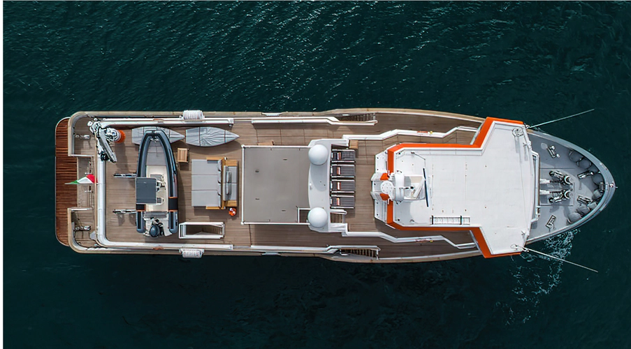 Explorer 130 Yacht Photos Pics 