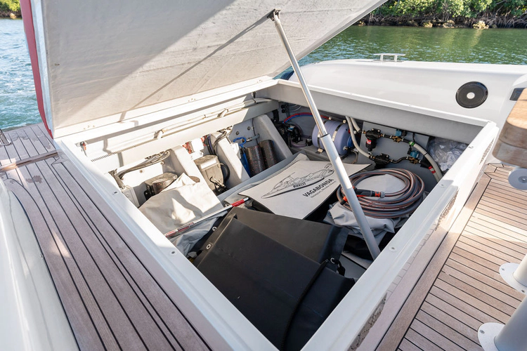 Vagabonda Yacht Photos Pics 