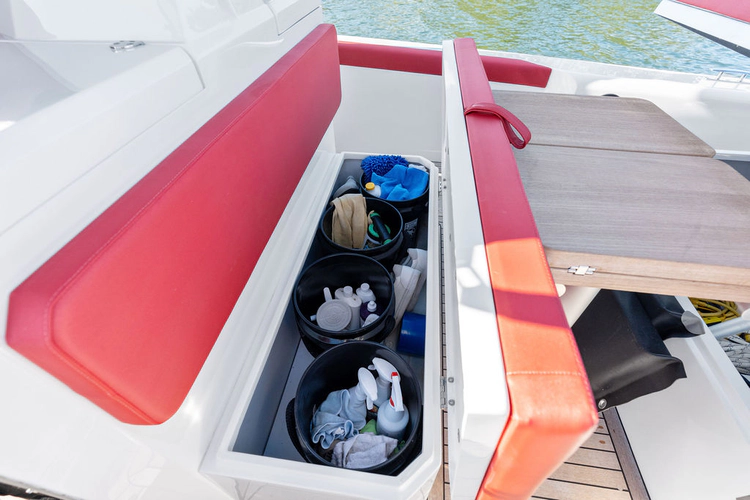 Vagabonda Yacht Photos Pics 