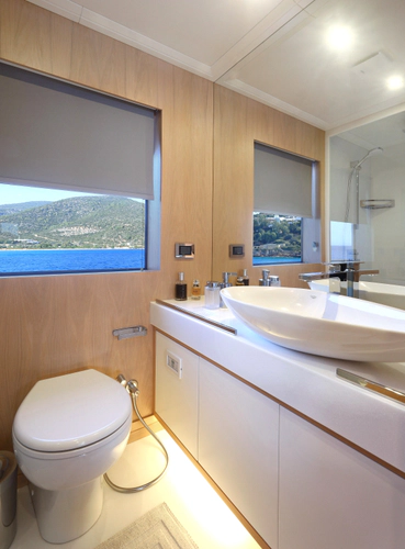 Tortura Yacht Photos Pics 