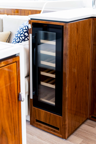 6800 Sport Yacht Yacht Photos Pics 