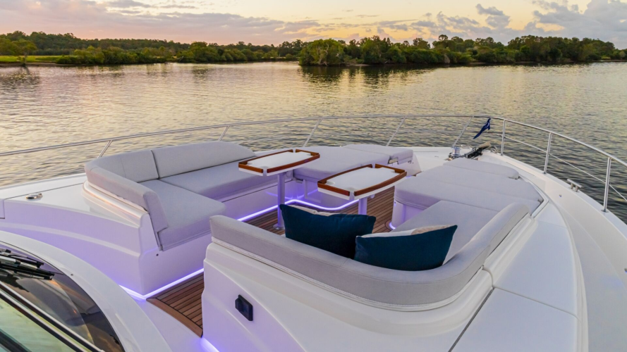 6800 Sport Yacht Yacht Photos Pics 