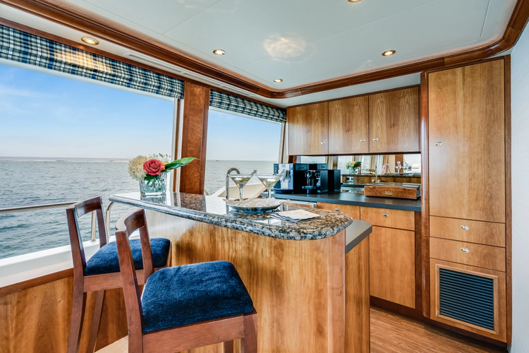 Avalina Yacht Photos Pics 