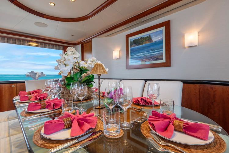 Avalina Yacht Photos Pics 