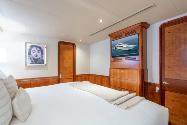 Avalina Yacht Photos Pics 
