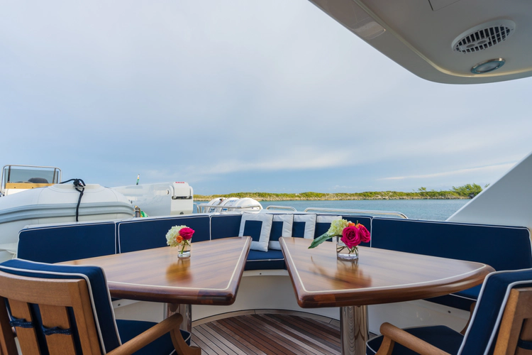 Avalina Yacht Photos Pics 