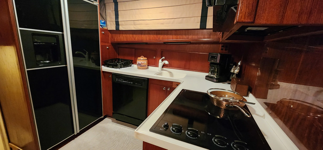 Intermezo Yacht Photos Pics 