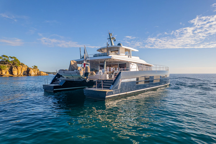 4 Ever Yacht Photos Pics 