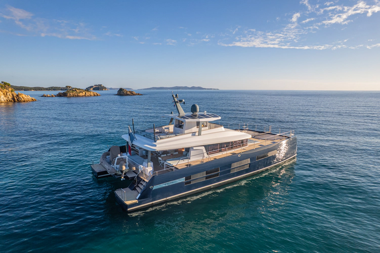 4 Ever Yacht Photos Pics 