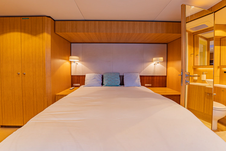 4 Ever Yacht Photos Pics 