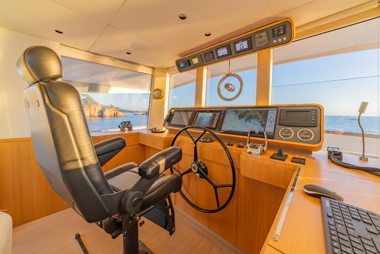 4 Ever Yacht Photos Pics 
