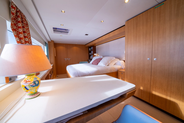 4 Ever Yacht Photos Pics 