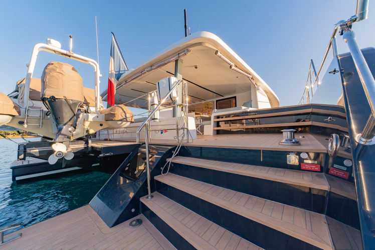 4 Ever Yacht Photos Pics 