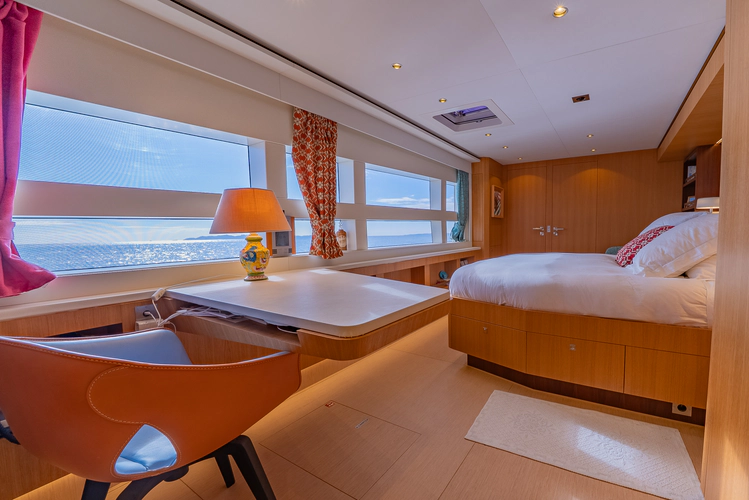4 Ever Yacht Photos Pics 
