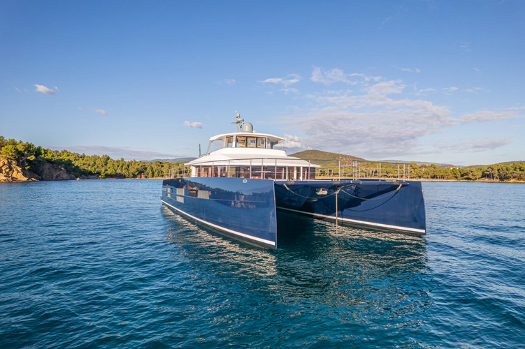 4 Ever Yacht Photos Pics 