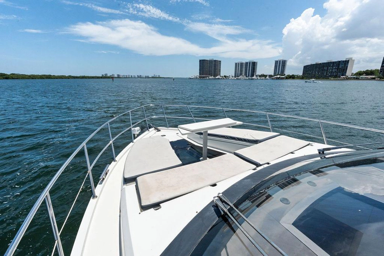Sea Whisperer Yacht Photos Pics 