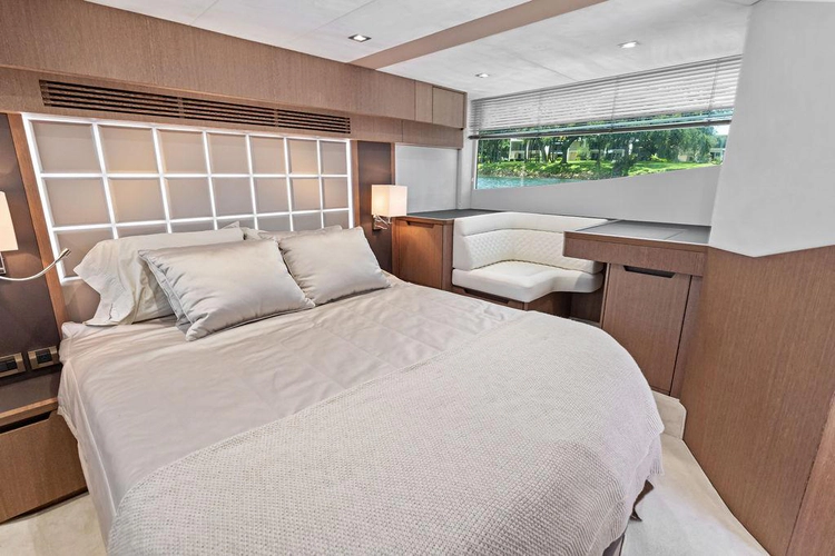 Sea Whisperer Yacht Photos Pics 