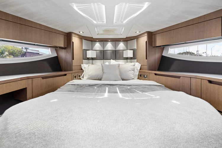Sea Whisperer Yacht Photos Pics 