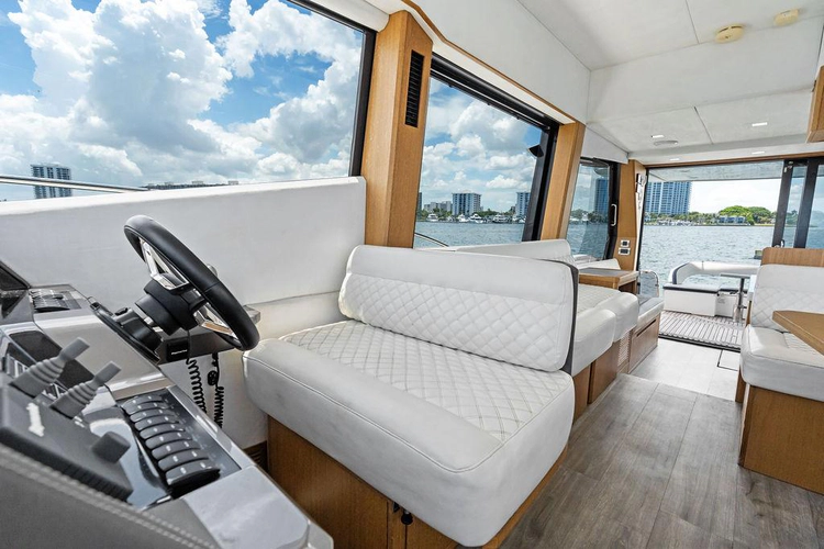 Sea Whisperer Yacht Photos Pics 