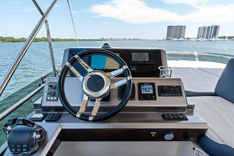 Sea Whisperer Yacht Photos Pics 