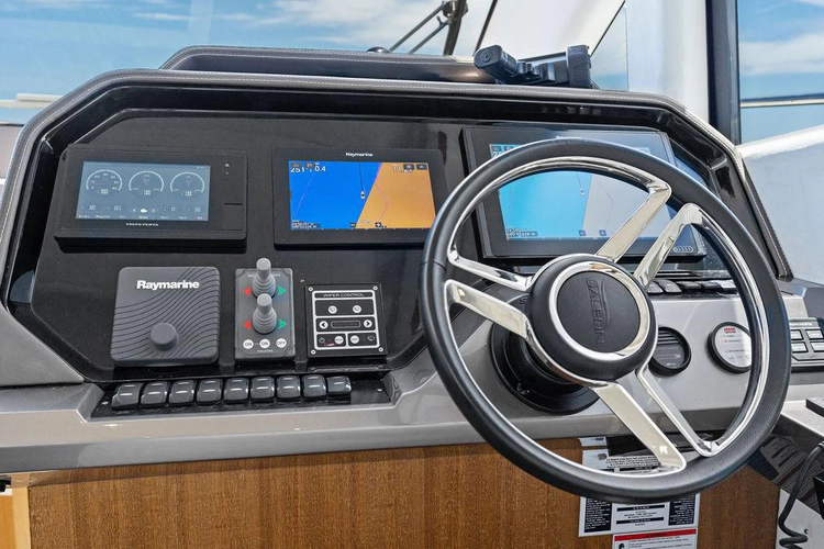 Sea Whisperer Yacht Photos Pics 
