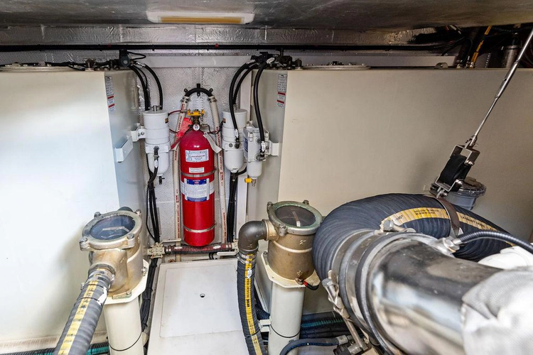 Sea Whisperer Yacht Photos Pics 