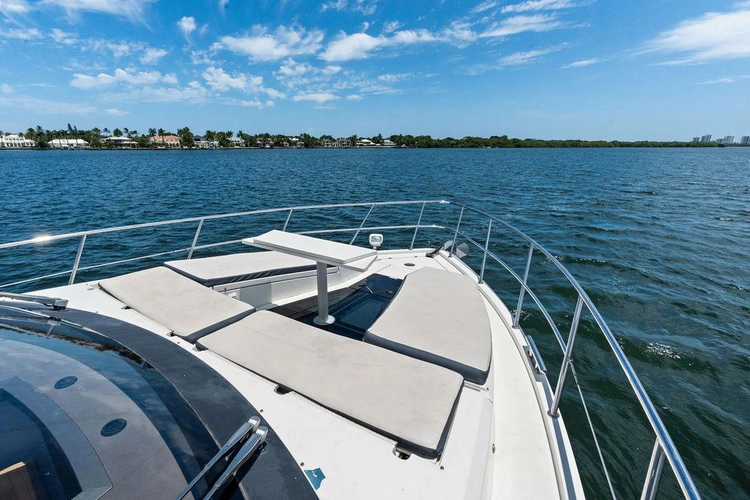 Sea Whisperer Yacht Photos Pics 